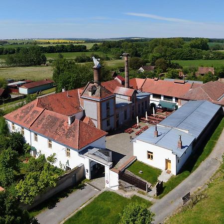Pivovarský hotel Dalesice Exteriér fotografie